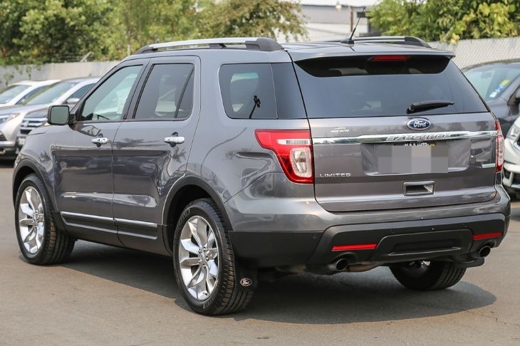 Ford Explorer Limited - Image 3